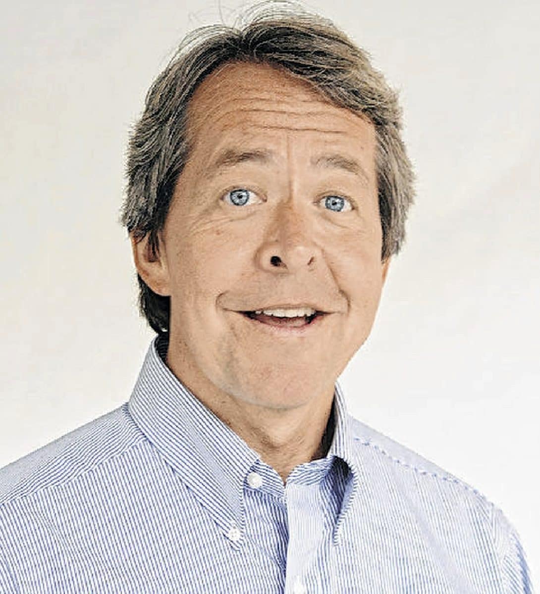 Dave Dugan buttoned down headshot